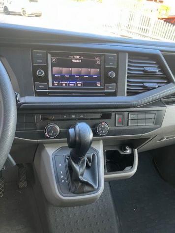 VOLKSWAGEN - Caravelle - 2.0 TDI 150cv DSG Trendline L1 AUTOCARRO - Foto 9
