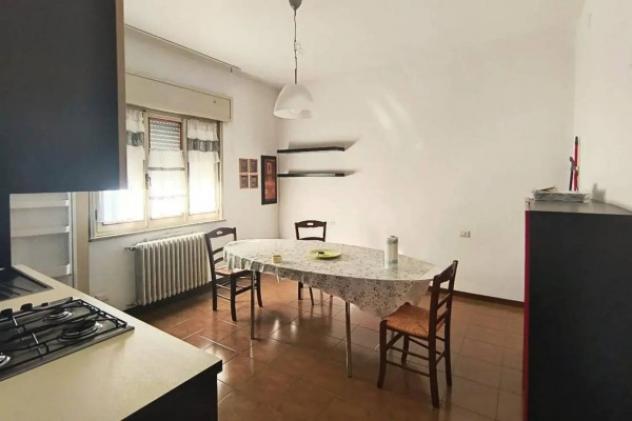 Immobile in asta di 269 m² con più di 5 locali e box auto in vendita a Piacenza - Foto 8