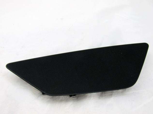 576857209 RIVESTIMENTO CASSA ALTOPARLANTE SUPERIORE CRUSCOTTO CENTRALE SEAT ATECA 1.4 B 4X4 110KW AUT 5P (2018) RICAMBIO USATO