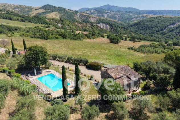 Rustico / Casale di 160 m² con più di 5 locali e posto auto in vendita a Pienza - Foto 10