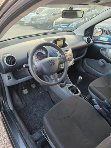 Toyota Aygo 1.0 12V VVT-i 3 porte Sol Connect - Foto 10