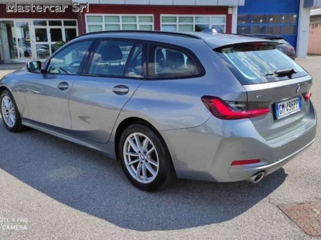 BMW 320 Serie 3 G21 2022 Touring 320d Touring mhev 48V xdr rif. 24083508 - Foto 4