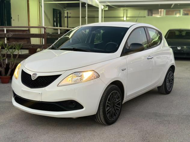 Lancia Ypsilon 1.2 69 CV 5 porte Gold '19