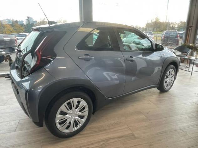 TOYOTA Aygo X 1.0 VVT-i 72 CV 5 porte Active CVT rif. 22956614 - Foto 6