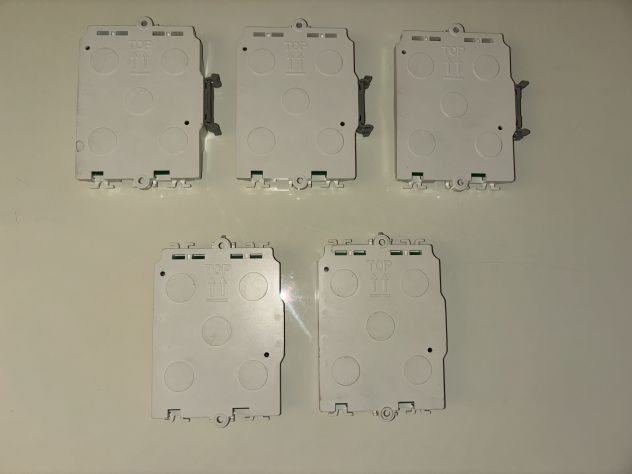 5MODULI DA 4 INGRESSI E 4 USCITE L’UNO TUTTI NUOVI,UGUALI,MARCA SIEMENS FDCIO222 - Foto 6