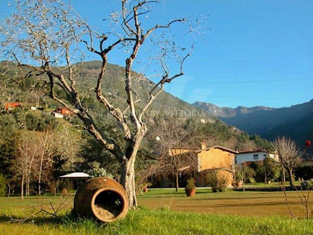 RUSTICO di 15 vani e di 470 mq (PIETRASANTA) rif. 365 - Foto 15