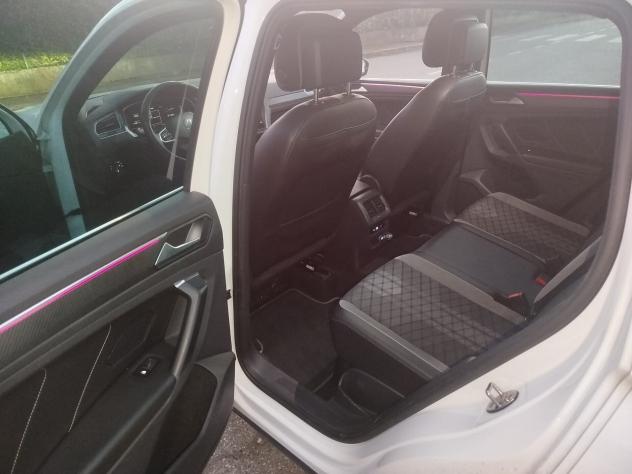 VW Tiguan 2.0 TDI 150 CV DSG R LINE - Foto 8