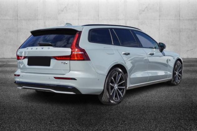 VOLVO V60 T8 Plug-in Hybrid AWD automatico Plus Dark rif. 24202274 - Foto 2