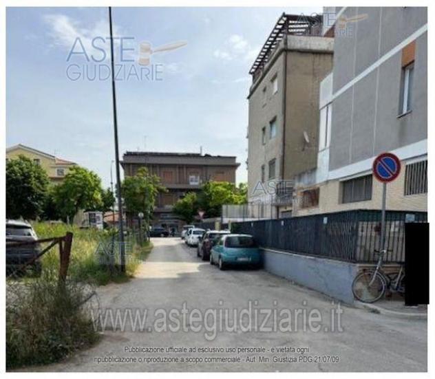 IMMOBILI-IMMOBILE COMMERCIALE-Via Seneca, 21, 65127 Pescara PE, Italia - Foto 4