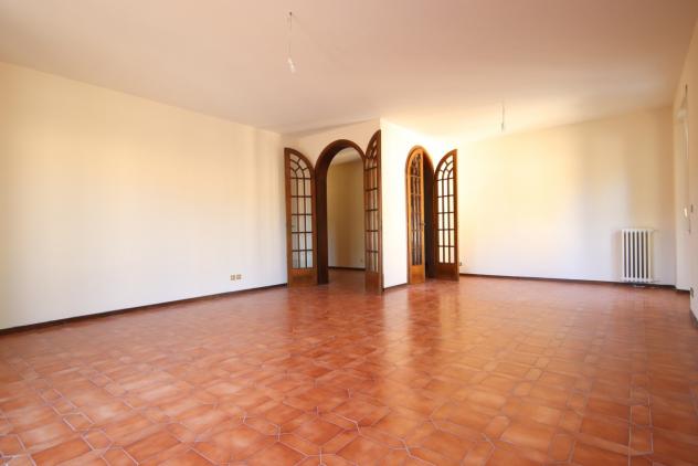 Appartamento in vendita a Lucca
