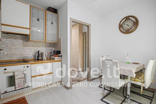 Appartamento di 112 m² con 3 locali e box auto in vendita a Varese - Foto 2