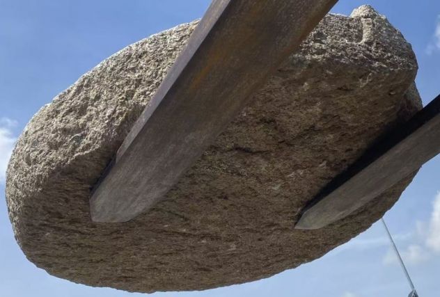 Piatto doccia rustico ricavato da un'antica macina - Foto 9