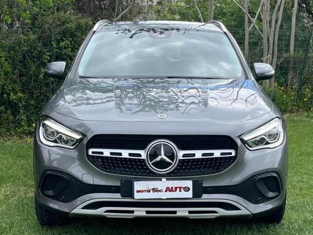 Mercedes-Benz GLA 180d Aut. Business Extra - Foto 2