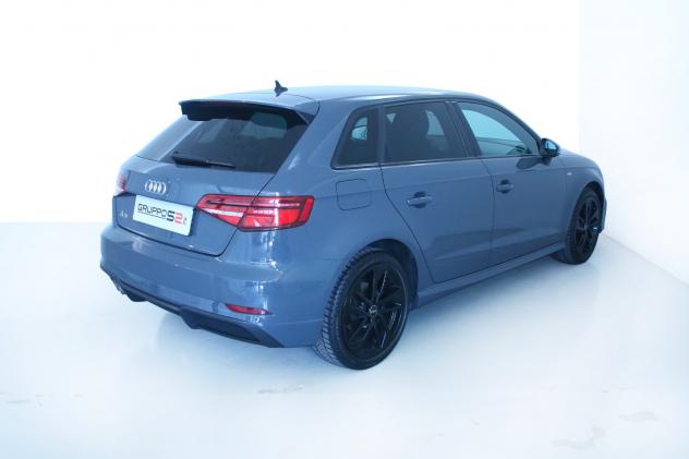 Audi A3 35 TDI S tronic Admired S line exterior/Proiettori a LED/Cerchi da 18" in lega Audi Sport/Audi virtual cockpit - Foto 4