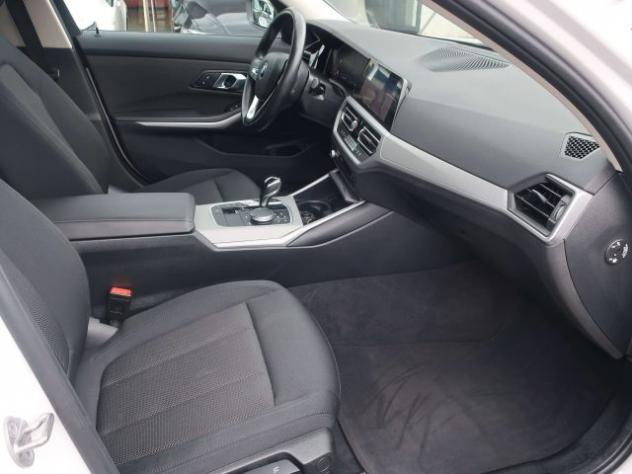BMW 318 Serie 3 G21 Touring 318d Touring mhev 48V Business rif. 23982574 - Foto 9