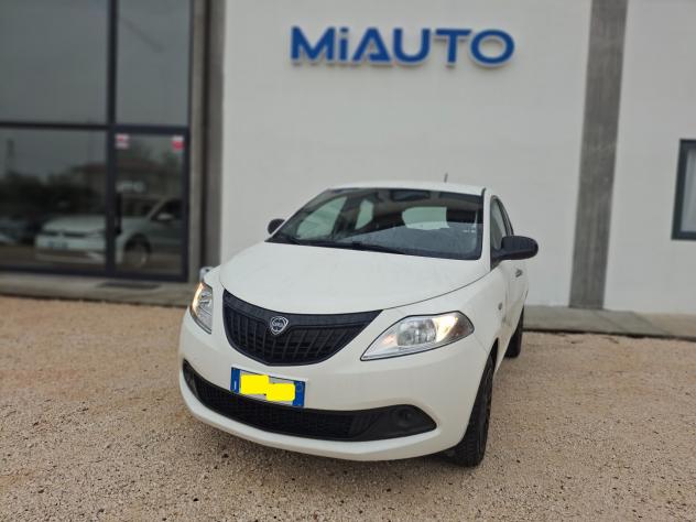Lancia Ypsilon 1.0 FireFly 5 porte S&S Hybrid Gold - Foto 2