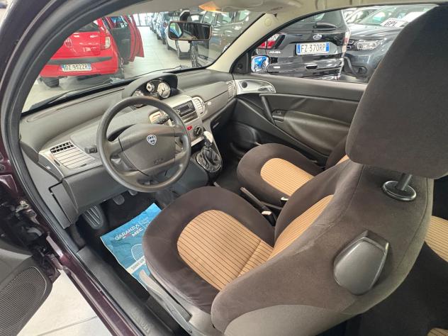 Lancia Ypsilon 1.2 benzina 60cv 2008 km 125000 - Foto 8