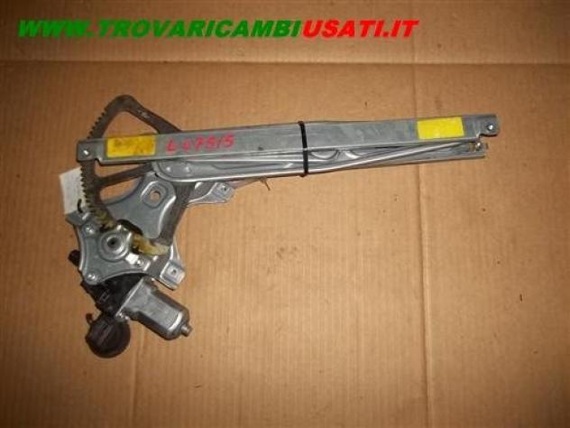 ALZACRISTALLO PORTA ANT. D . 2 FILI TOYOTA YARIS  Carrozzeria  Lamierati esterni  Porte  Alzacristallo por TOYOTA - YARIS - 01-01-2006 - 01-01-2009
