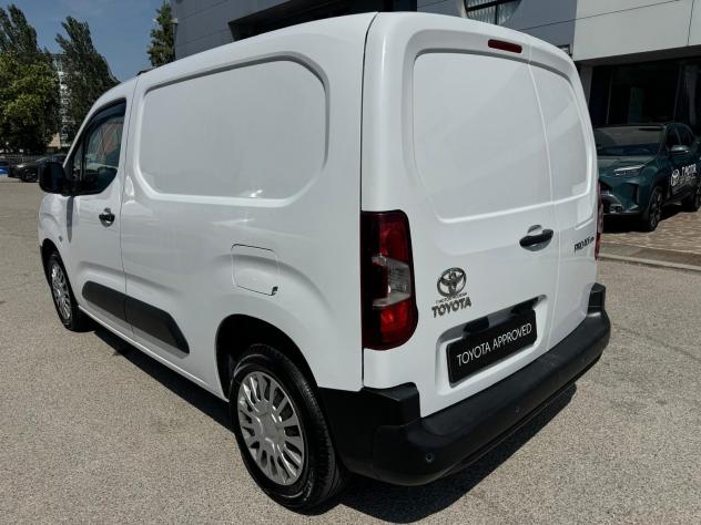 Toyota Proace City Verso 1.5D 100CV M/T L1 Executive - Foto 8