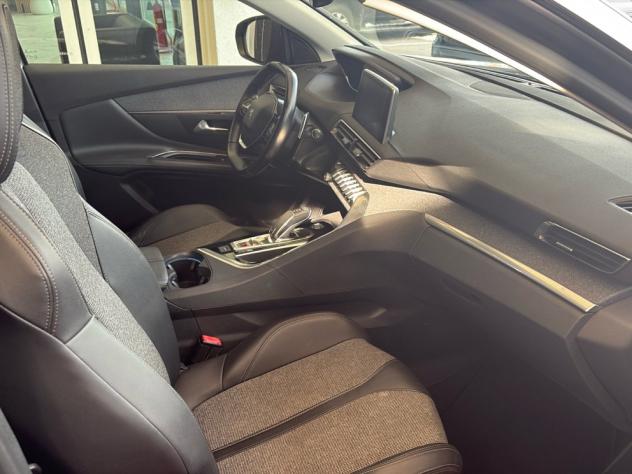 Peugeot 3008 BlueHDI 130 EAT8 S&S Allure *Promo* - Foto 8