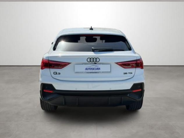 AUDI Q3 SPB 35 TDI Identity Black rif. 24062882 - Foto 5