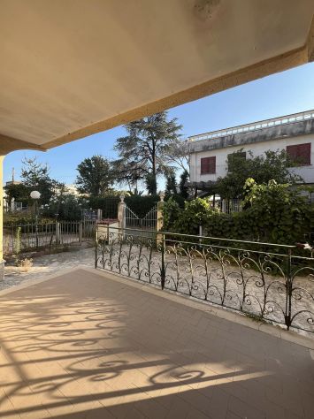RIF. 358 FRONTE DOMIZIANA - VILLA SINGOLA 2 APPARTAMENTI CON GIAR - Foto 10
