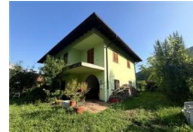 Immobile in asta di 469 m² in vendita a Cavedine