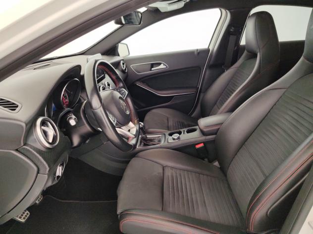 Mercedes-Benz Classe A 180 d Premium - Foto 7
