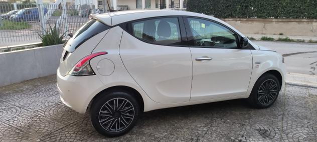 Lancia Ypsilon 1.0 FireFly 5 porte S&S Hybrid Gold - Foto 7