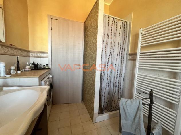 TRELOCALI CON TERRAZZA, BOX E CANTINA - Foto 15