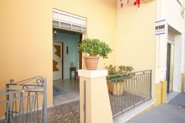 Abitazione indipendente con garage e terrazzo - Foto 2