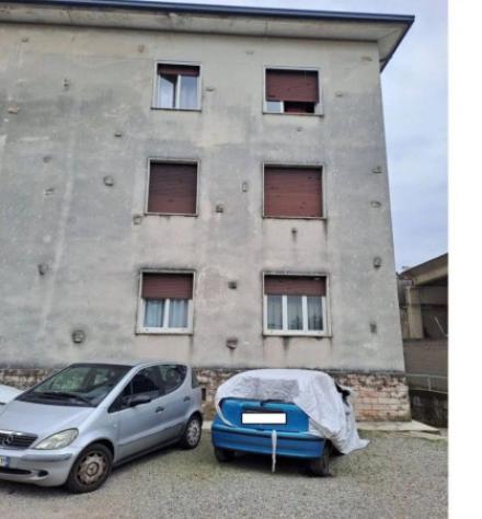 Immobile in asta di 108 m², box auto in vendita a Turate - Foto 3