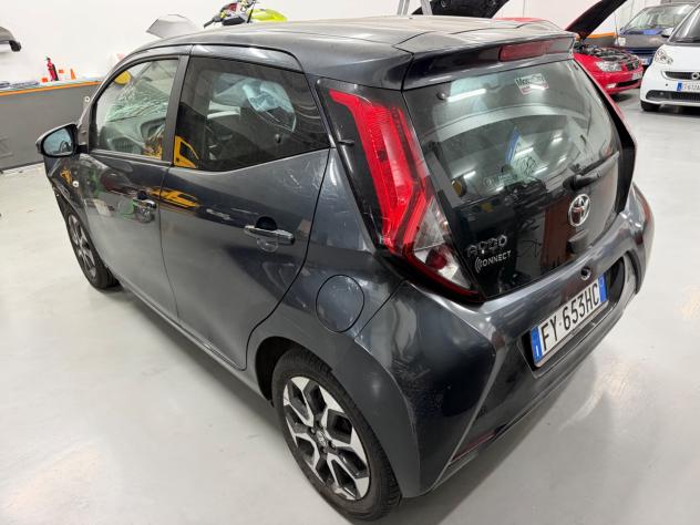Toyota Aygo 1.0 VVT-i 72 CV 3 porte x-cool - Foto 6