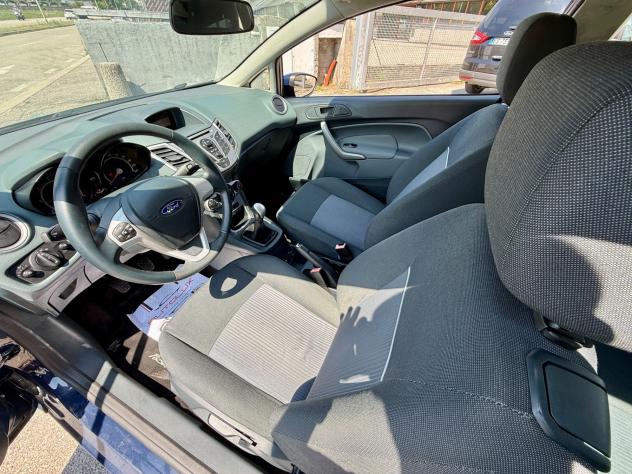 Ford Fiesta 1.4 TDCi 68CV 3 porte 143.000Km NEOPATENTATI - Foto 9