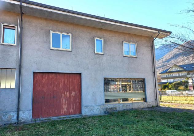 V000534 - CASA INDIPENDENTE, CON GIARDINO, GARAGE E MAGAZZINI - Foto 15