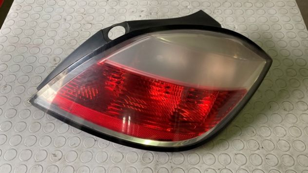 Fanale posteriore DX Opel Astra H del 2007 5 porte - Foto 2