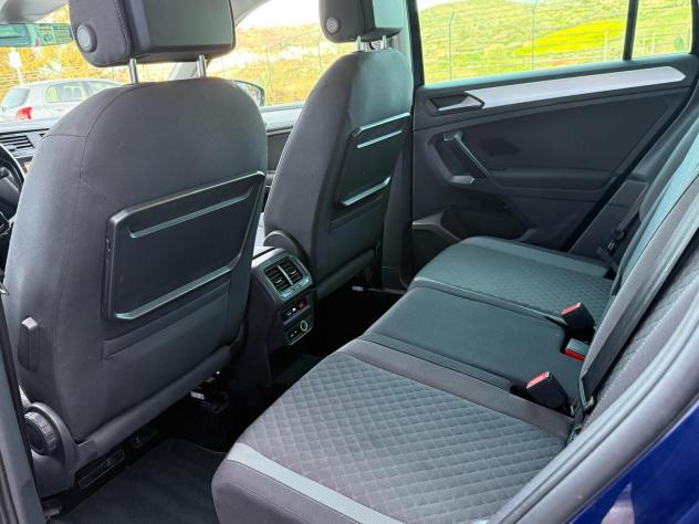 Volkswagen Tiguan 2.0 TDI SCR DSG 4MOTION Business BMT - Foto 9