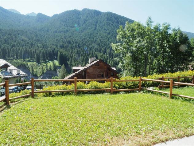 AFFITTO IN BAITA CON GIARDINO A ROLLIERES