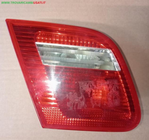FANALE POST.S.(parte int.) 03  BMW Serie 3 E46 Coupe 6907937  Parti elettriche  Fanaleria  Fanali  Fanale post. sx. BMW - Serie 3 E46 4p / Touring / C