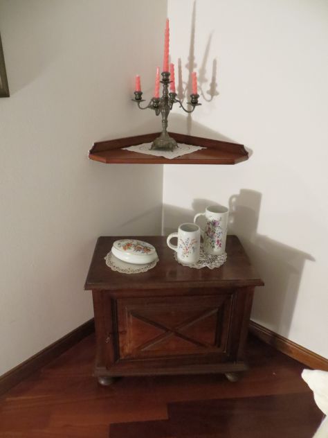 coppia mobiletti in noce oggetto di antiquariato utili come complementi d'arredo - Foto 2