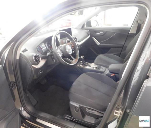 AUDI - Q2 - 35 TFSI S tronic Business Advanced - Foto 9