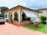 Casa singola in vendita a Marina di Massa - Massa 100 mq  Rif: 1382261