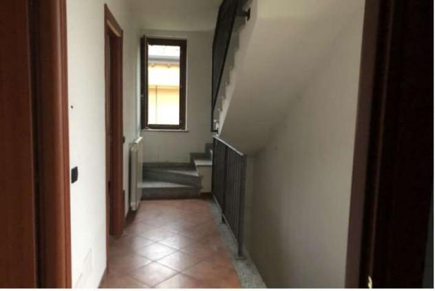 190/2025 U VA - Villetta a schiera a Mercallo - Foto 11