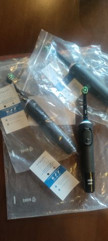 Spazzolini Oral-B - Braun (vari modelli) - Foto 2