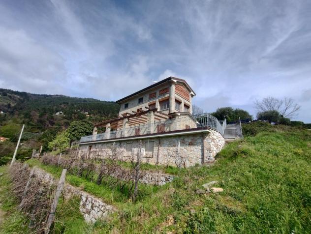 Rustico in vendita a Strettoia - Pietrasanta 180 mq Rif: 1278384