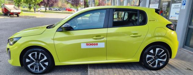 Peugeot 208 1.2 PURETECH STYLE S&S KM ZERO 100 CV PER NEOPATENTATI - Foto 2