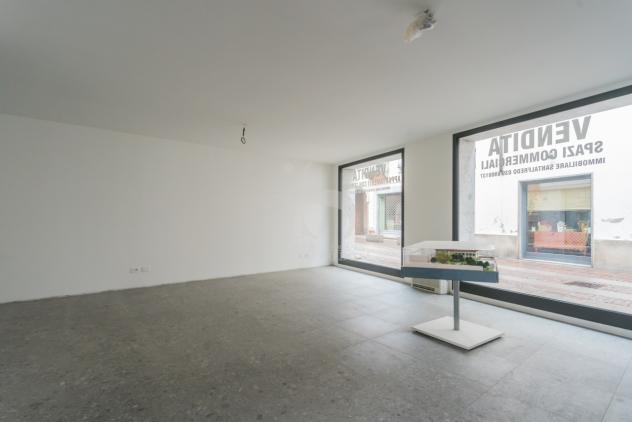 NEGOZIO di 3 vani e di 155 mq (VIMERCATE) rif. N3 FANESHOME_1 - Foto 9