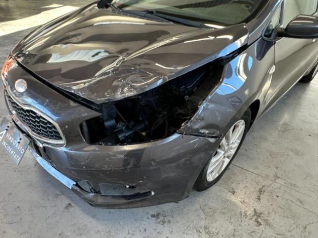 KIA cee'd 1.4 CRDI 5 PORTE ACTIVE rif. 24130997 - Foto 9