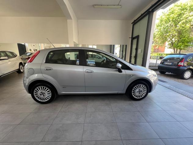 Fiat Grande Punto 1.4 OK NEOPATENTATI - Foto 5