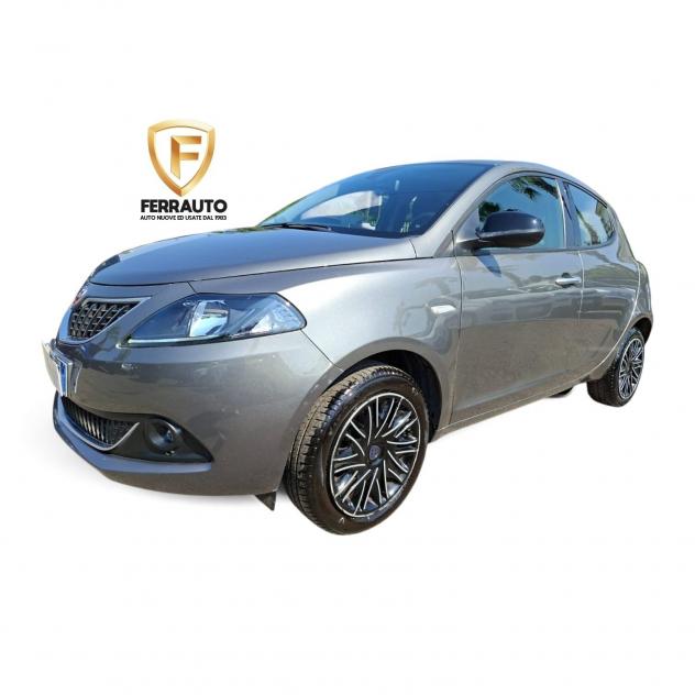 Lancia Ypsilon 1.0 FireFly 5 porte S&S Hybrid Gold